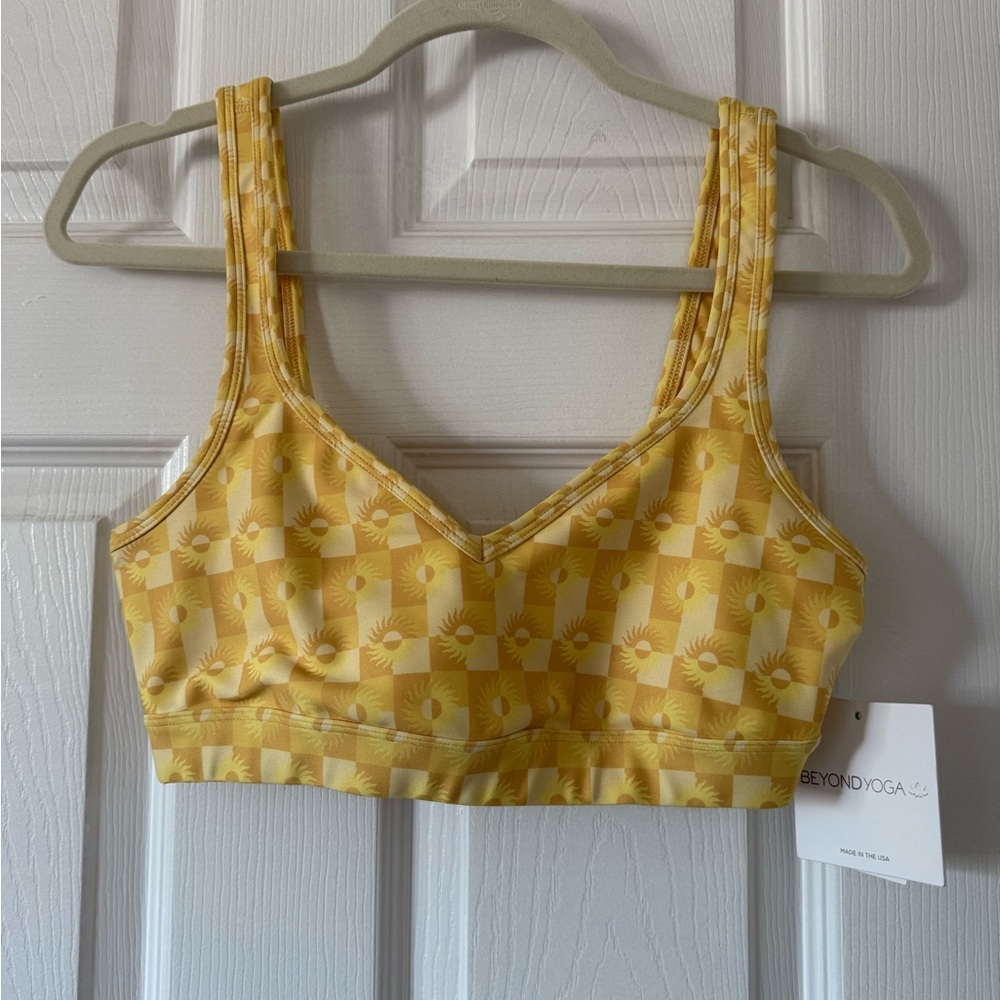Beyond Yoga Set - Yellow Sun Pattern Top Bottom